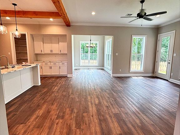 4th image of 114 Sonora Ln