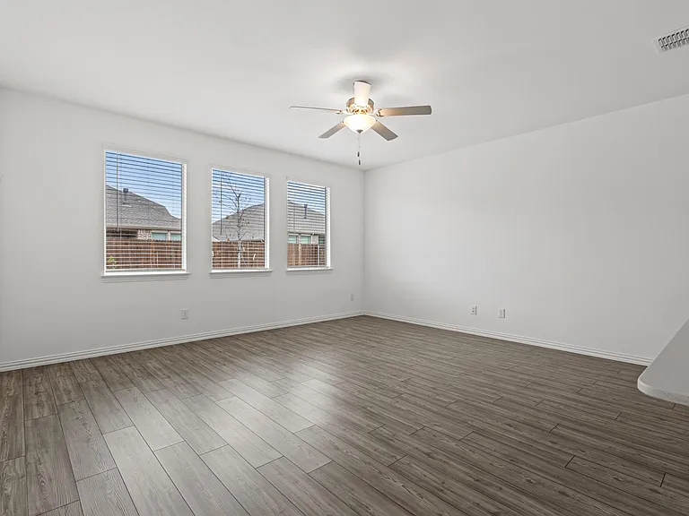 3708 Milkweed Rd — Photo 8