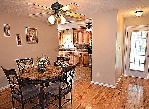 4th image of 2557 Goldrush Dr