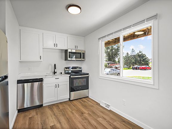 5th image of 9 Simonson Blvd #2B---1B