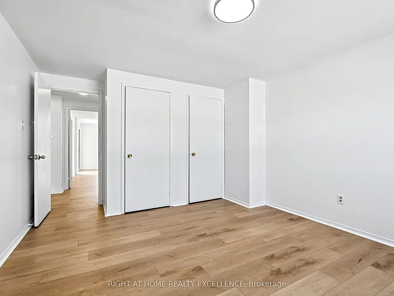 10 Banting Cres #UPPER — Photo 22