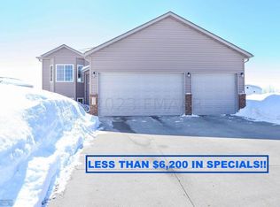 3508 Eagle Run Dr, West Fargo, ND 58078
