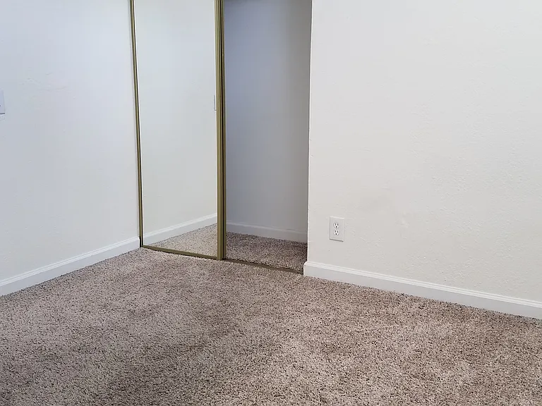 3261 Irlanda Way — Photo 5