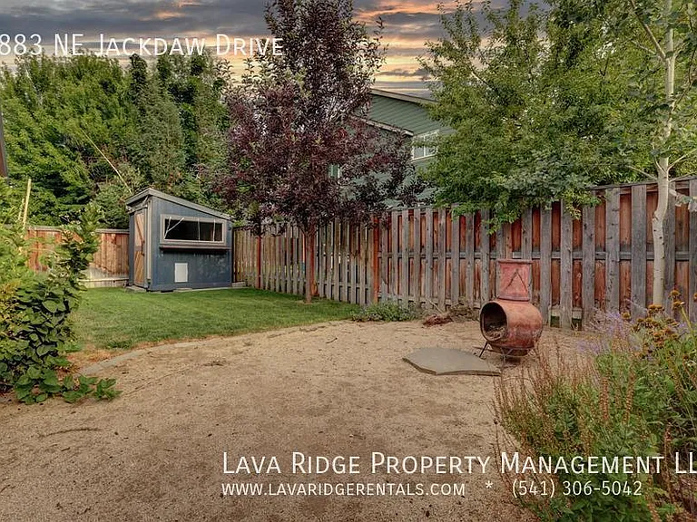 2883 NE Jackdaw Dr — Photo 26
