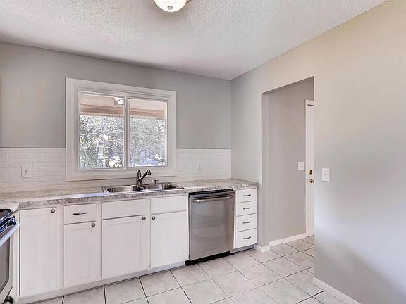 3rd image of 2696 Greystone Ave N