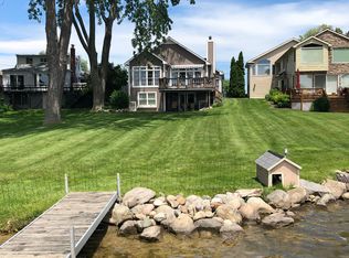 10185 Lakeside Dr, White Lake, MI