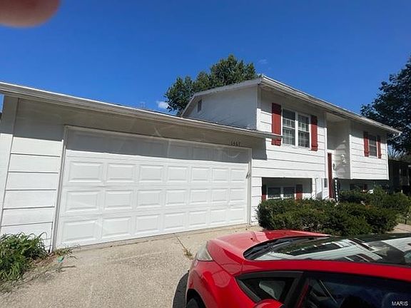 2nd image of 1467 Columbia Hills Ct