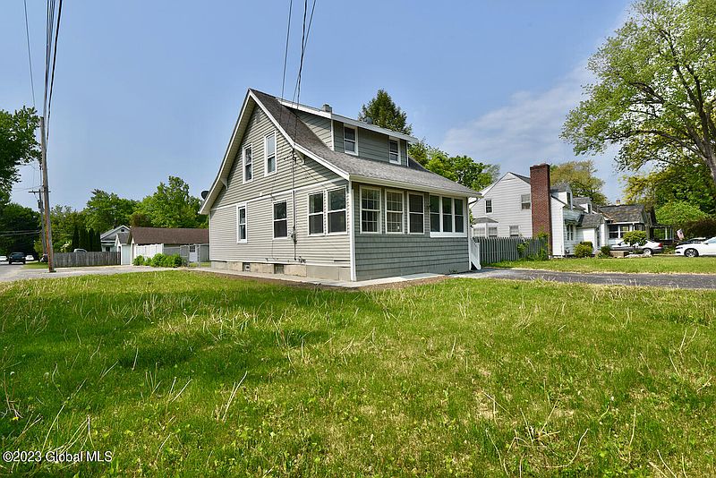 3rd image of 701 Engleman Avenue