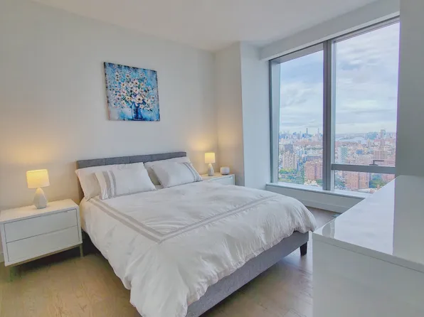 252 South Street image 7 of 17