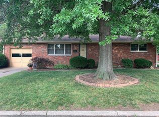 723 Purvis Dr, Wood River, IL 62095