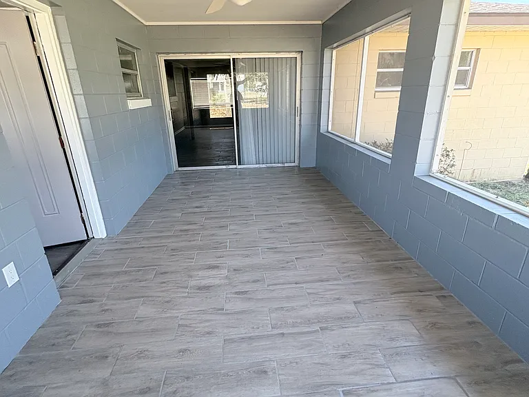 3421 & 3423 SW 27th St — Photo 9