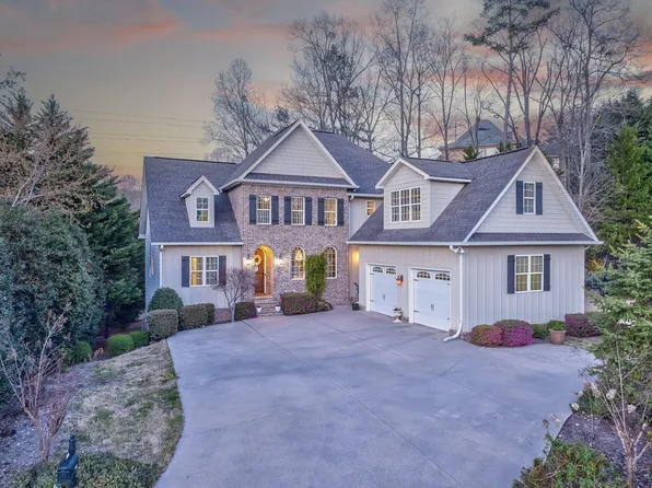 1801 Saint Ives Pl, Dalton, GA 30720
