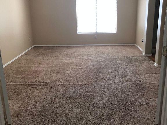 4th image of 1886 E Oasis Dr