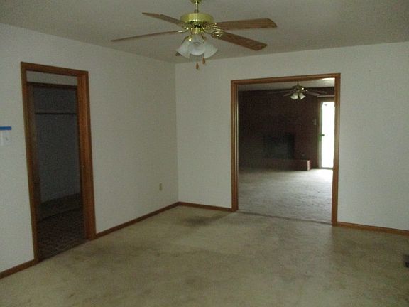 4th image of 2207 NW 40th St