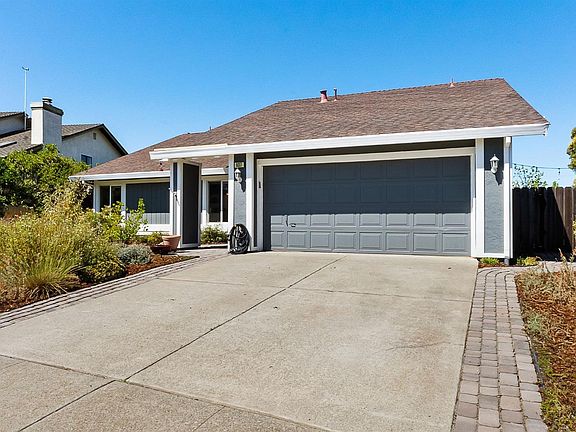 4th image of 837 Clifton Court