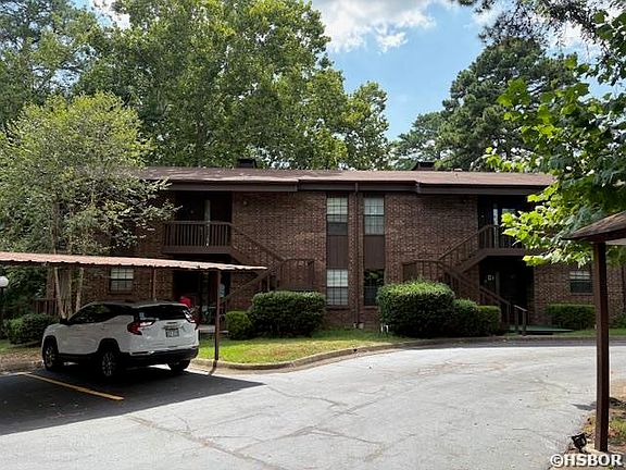 2nd image of 2325 Lakeshore Dr Unit C4