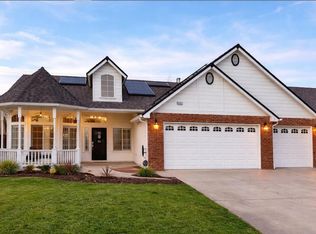 5222 W Lark Ct, Visalia, CA 93291