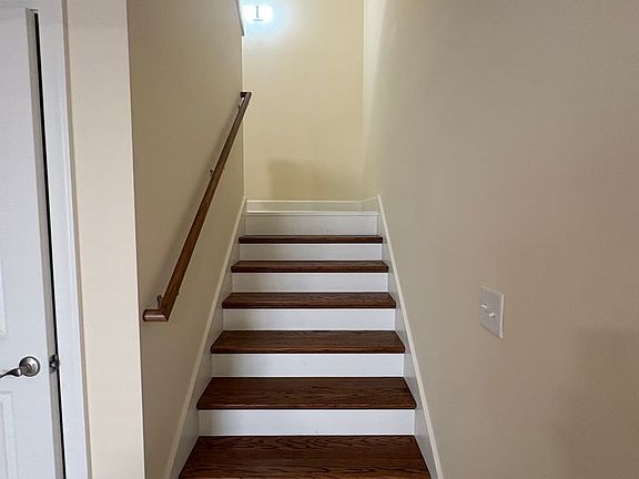 5th image of 504 Addison Ave