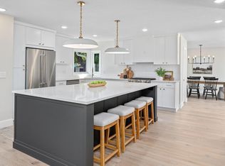 5724 Code Ave, Edina, MN 55436