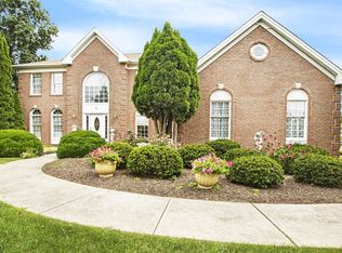 1 Triumph Ct, Flanders, NJ 07836