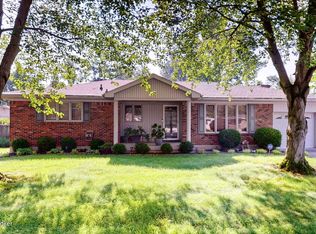 7917 Nottoway Cir, Louisville, KY 40214