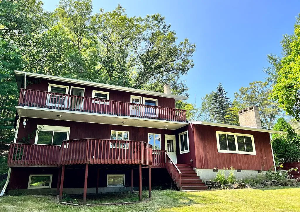 5 Highland Dr photo 1