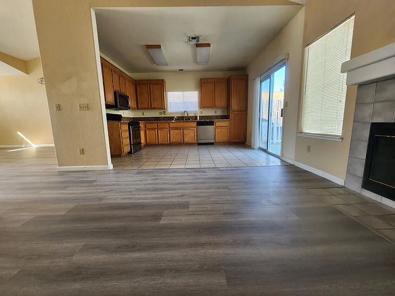 9049 Stinson Beach Way — Photo 12