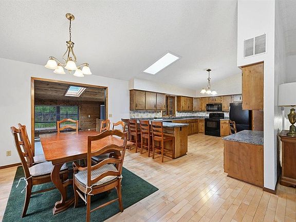 5th image of 4 Ryan Rd