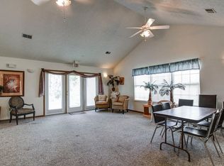 15 Madeline Cir #3B-1BA-1209SQFT, Morgantown, WV 26508