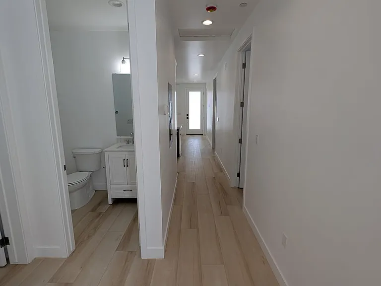 561 Branch St — Photo 9