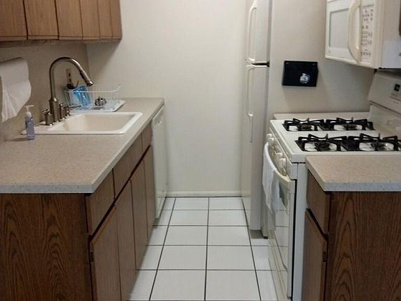 5th image of 40-A Meadow Pl #40A