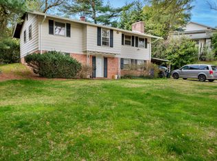11810 Kim Pl, Rockville, MD 20854