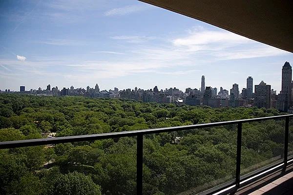 210 Central Park South — Photo 4