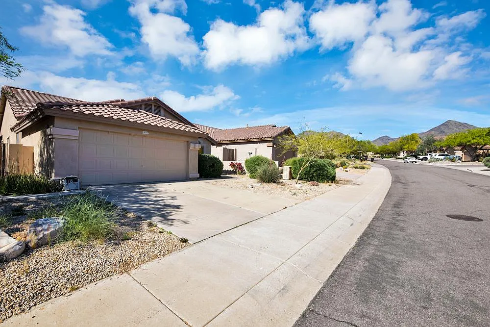 10304 E Penstamin Dr — Photo 1