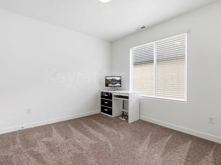 522 N Scuttlebutt Ln — Photo 19