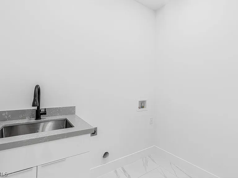 3604 29th St SW — Photo 38