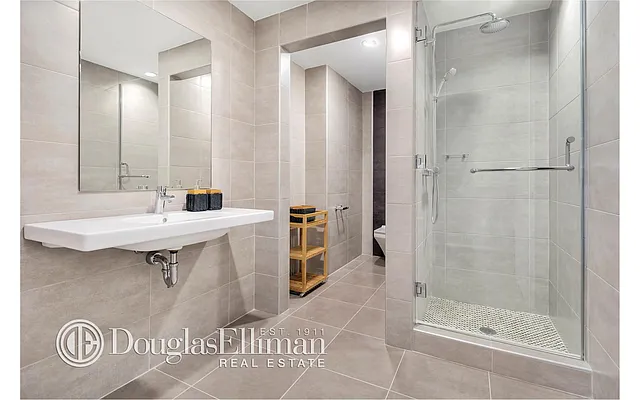Rented by Douglas Elliman | media 14