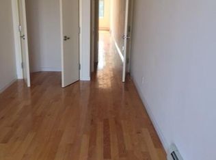 14143 Northern Blvd, Flushing, NY 11354