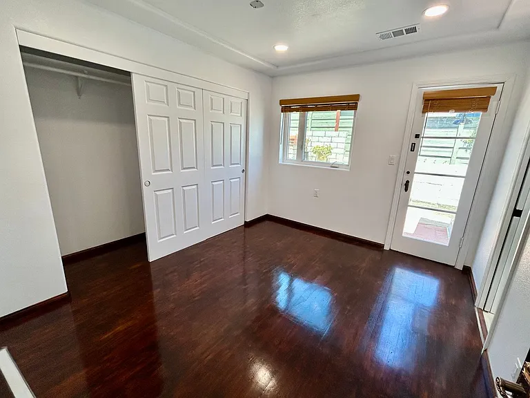 5051 Del Monte Ave — Photo 18