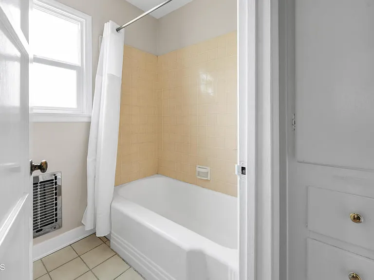 3103 N Olive Ave — Photo 14