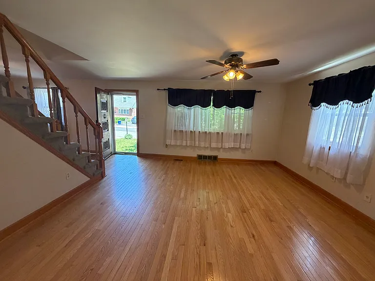 106 Harrison Ave — Photo 22