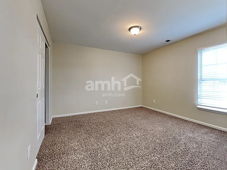 138 Decatur Dr — Photo 18