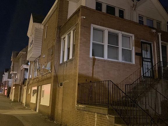 2nd image of 6449 Chelwynde Ave APT 2
