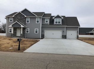 N8647 Winding Trail Dr, MENASHA, WI 54952