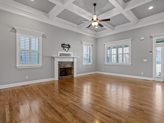 3rd image of 7992 Frostwood Ln