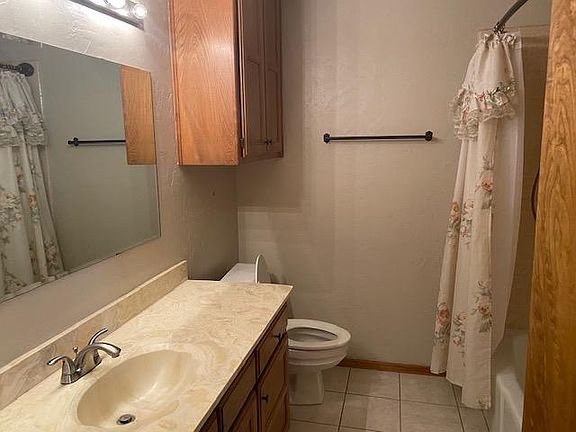 5th image of 1105 Stonelake Dr