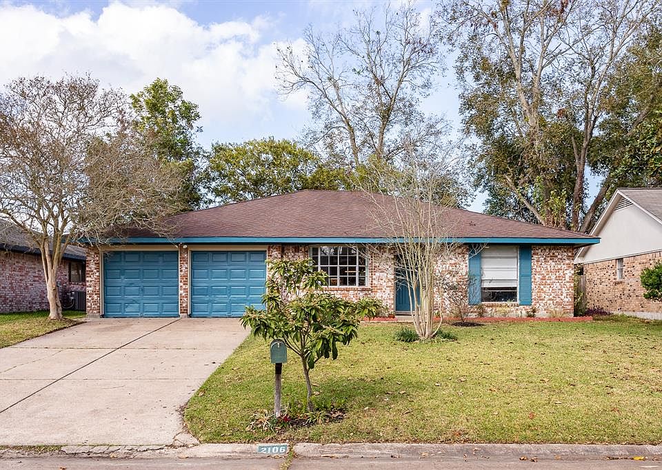 1st image of 2106 Victoria Ct