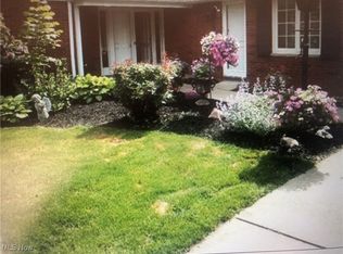 1512 Parkside Cir, Lyndhurst, OH 44124