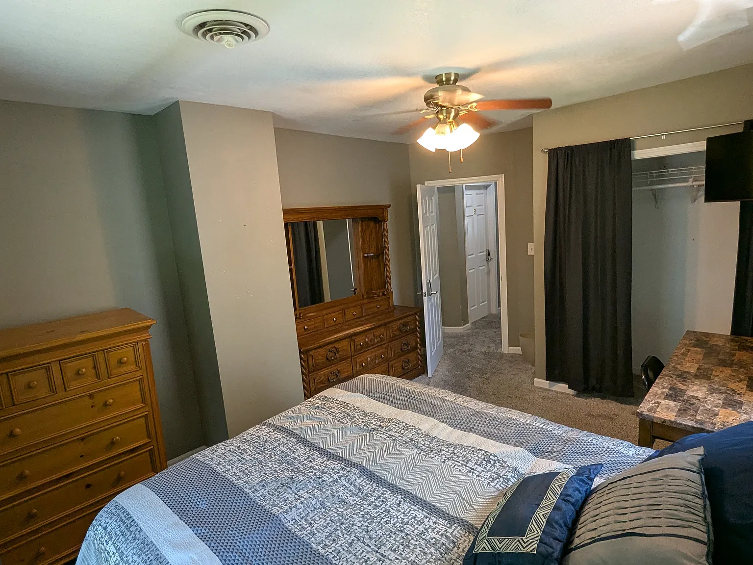 1303 College Ave — Photo 3
