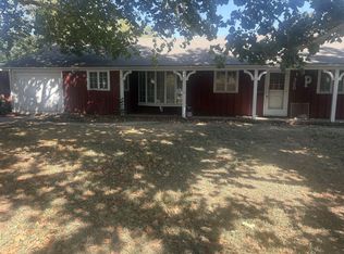 300 N Garfield St, Stafford, KS 67578